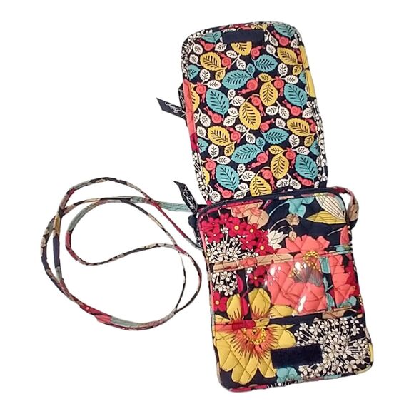Vera Bradley Retired “Happy Snails” Quilted Floral Crossbody Bag Flap Front - Picture 4 of 10